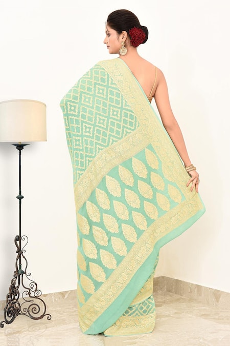 Shop Naaritva India Green Handloom Cotton Geometric Pattern Banarasi Saree With Running Blouse at Aza Fashions Shop_Naaritva India_Green Handloom Cotton Geometric Pattern Banarasi Saree With Running Blouse _at_Aza_Fashions