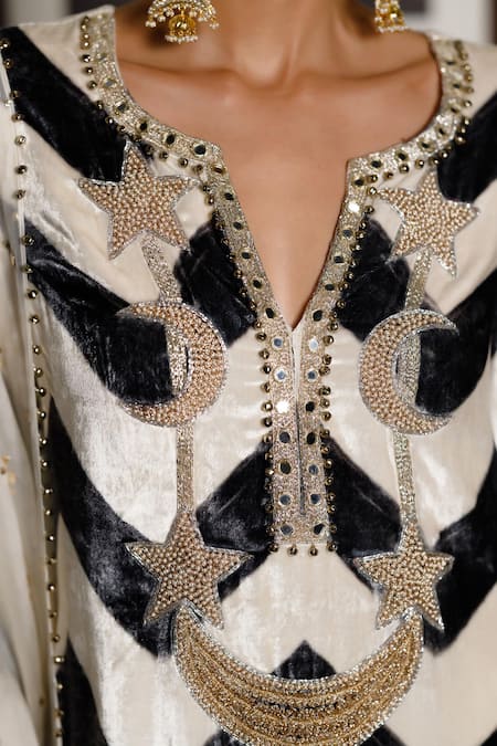 Shop_Payal Singhal_Black Velvet, Organza, Muslin Beads, Asfi Chevron Pattern Kurta Salwar Set _Online_at_Aza_Fashions