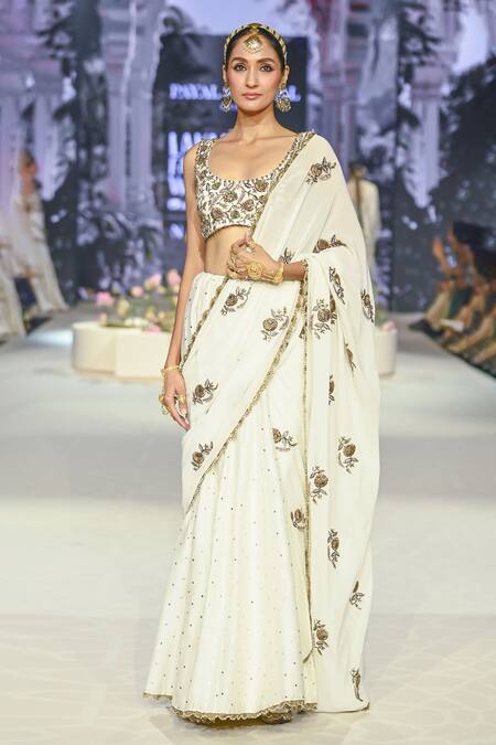 Payal Singhal Ivory Georgette, Najia Floral Zardozi Embroidered Scalloped Saree With Blouse Online at Aza Fashions Payal Singhal_Ivory Georgette, Najia Floral Zardozi Embroidered Scalloped Saree With Blouse _Online_at_Aza_Fashions