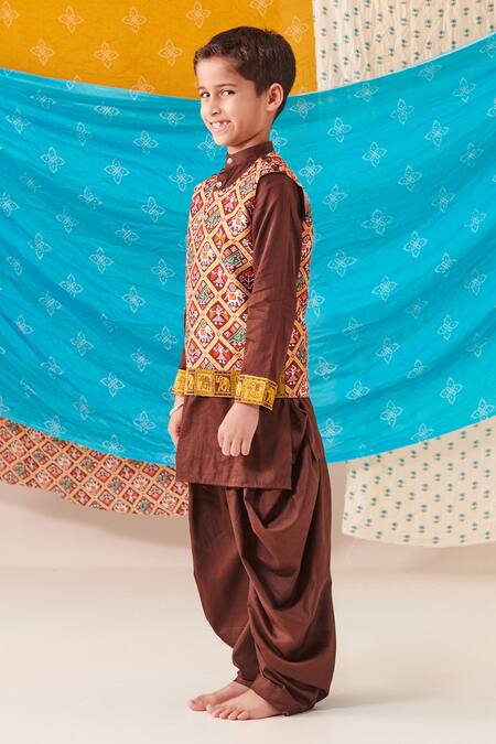 Cute Couture Brown Silk Print Elephant Motif Bundi Kurta Set Online at Aza Fashions Cute Couture_Brown Silk Print Elephant Motif Bundi Kurta Set _Online_at_Aza_Fashions