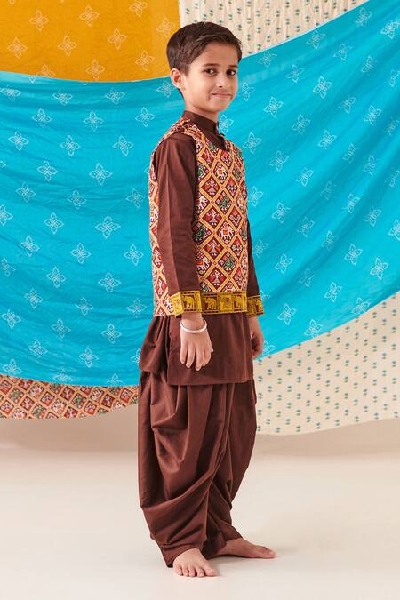 Buy Cute Couture Brown Silk Print Elephant Motif Bundi Kurta Set Online at Aza Fashions Buy_Cute Couture_Brown Silk Print Elephant Motif Bundi Kurta Set _Online_at_Aza_Fashions