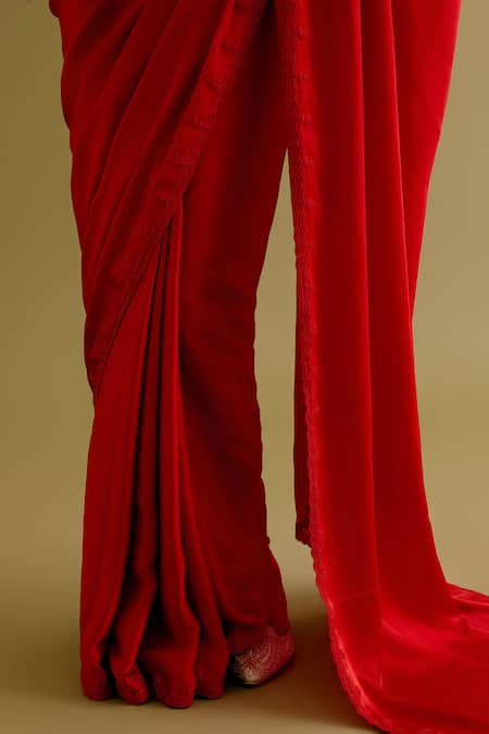Buy_Devnaagri_Red Silk Satin Embroidery V-neck Thread Border Saree With Blouse _Online_at_Aza_Fashions