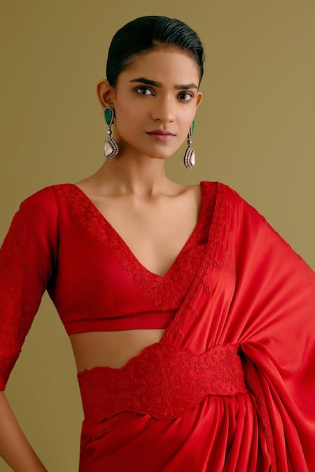 Buy_Devnaagri_Red Silk Satin Embroidery V-neck Thread Border Saree With Blouse 