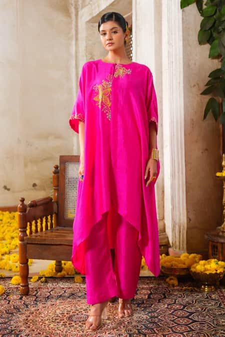 Anu Pellakuru Resham Zari Embroidered Tunic & Pant Set 