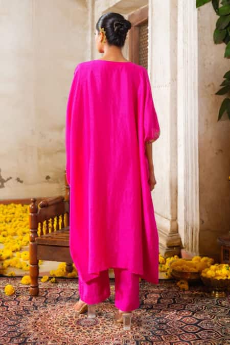 Shop_Anu Pellakuru_Pink Linen, Silk Cut Work, Embroidery Round Neck Resham Zari Tunic And Pant Set _at_Aza_Fashions