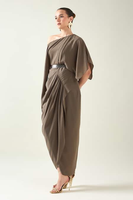 Aakaar Green Modal Metallic Thread Asymmetric One Shoulder Draped Dress With Belt Online at Aza Fashions Aakaar_Green Modal Metallic Thread Asymmetric One Shoulder Draped Dress With Belt _Online_at_Aza_Fashions