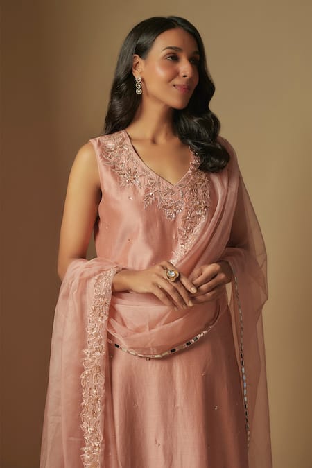 Buy_Asaga_Rose Gold Organza, Chanderi, Muslin Sequins, Cut Work, Floral Kurta Pant Set _Online_at_Aza_Fashions