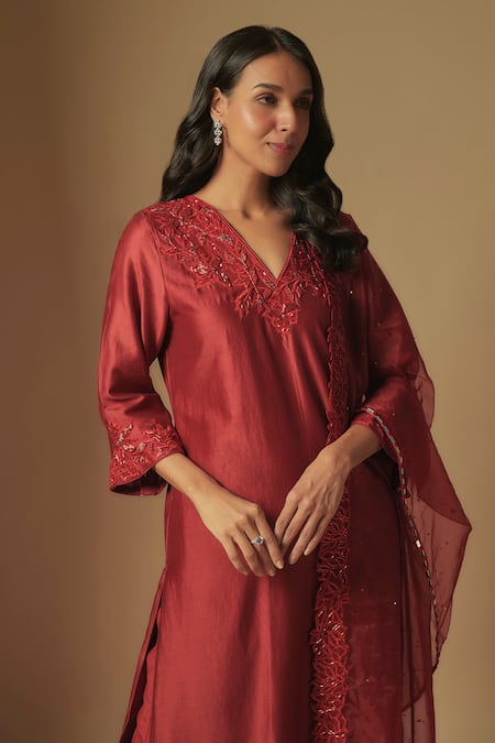 Buy_Asaga_Red Organza, Chanderi, Muslin Embroidery, Floral Borders Kurta Pant Set _Online_at_Aza_Fashions