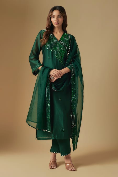 Asaga Emerald Green Chanderi Embroidered Sequin V-neck Zentangle Kurta Pant Set 