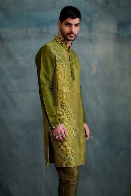 Buy_Krishna Mehta_Green Tussar Mirrors, Embroidery Geometric Maze Print Kurta With Churidar _Online_at_Aza_Fashions