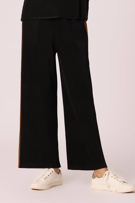 Buy_Scarlet Sage_Black Polyester Collared Maude Zipper Top With Straight Pant
