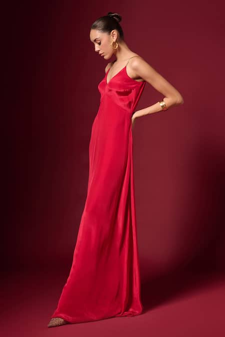 Emblaze Red Crepe V-neck Sleeveless Solid Dress Online at Aza Fashions Emblaze_Red Crepe V-neck Sleeveless Solid Dress _Online_at_Aza_Fashions