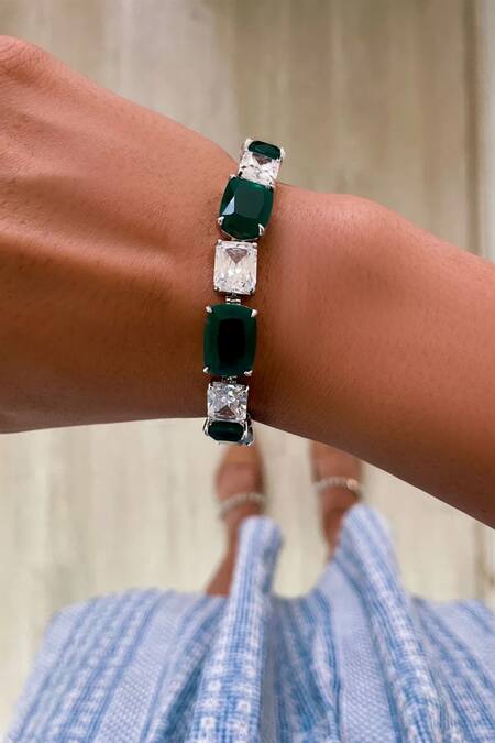 PRERTO_Green Diamonds, Stones Emerald Infinite Orchid Necklace Set_Online_at_Aza_Fashions