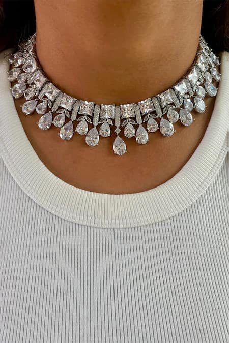 Prerto Juliet Tear Drop Quad Cut Diamond Necklace Set 