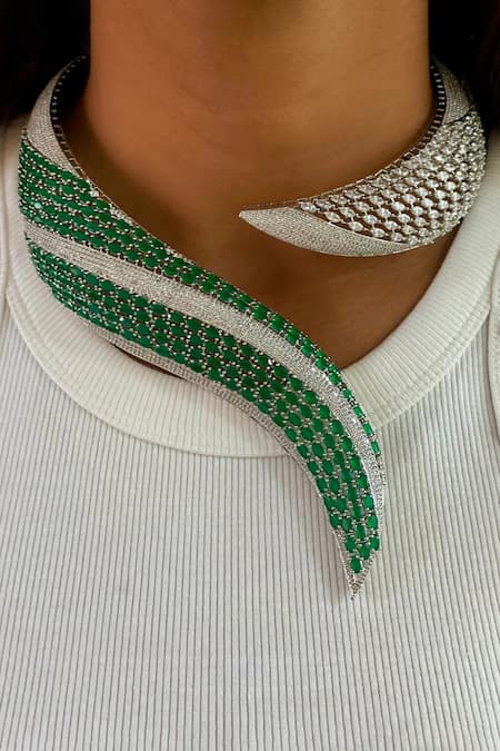 Prerto Green Emerald Rosa Serpentine Diamond Necklace Set 