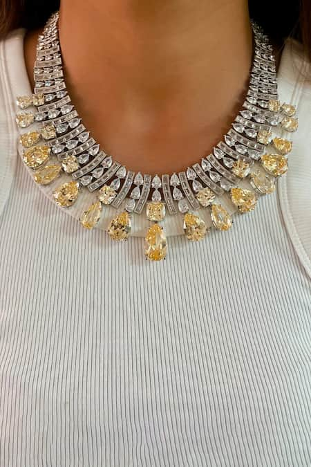 Prerto Magnolia Stone Studded Necklace Set 