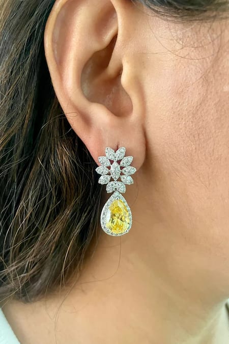 PRERTO Tear Drop Carved Necklace Set 