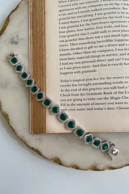 Buy PRERTO Emerald Green Stones, Crystals, Diamonds Tear Drop Shaped Necklace Set Online at Aza Fashions Buy_PRERTO_Emerald Green Stones, Crystals, Diamonds Tear Drop Shaped Necklace Set _Online_at_Aza_Fashions