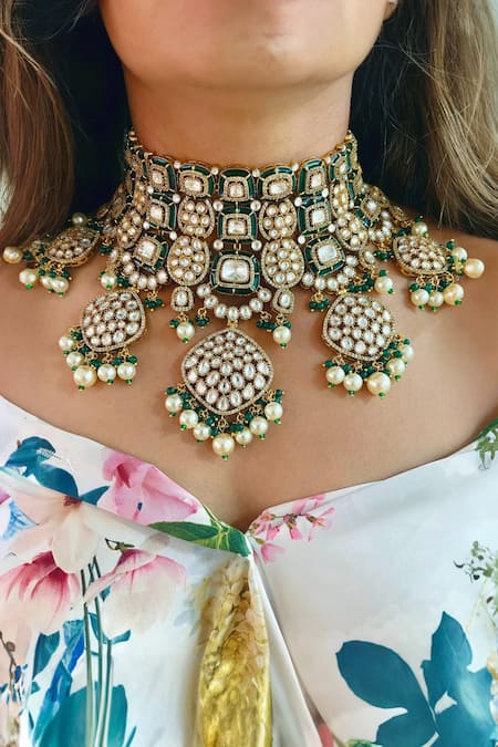 Prerto Kundan Embellished Necklace Set 