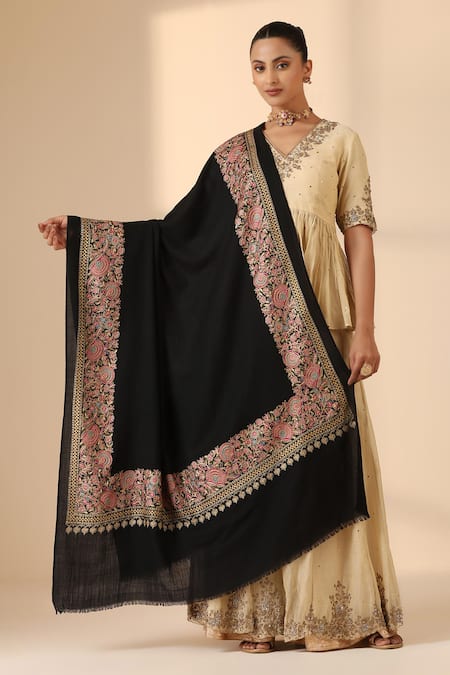 Shop_Dusala_Black Zayeden Cashmere Fine Wool Shawl _at_Aza_Fashions