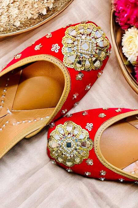 Amaryllis For Her_Red Sequin Mahnoor Embroidered Juttis_at_Aza_Fashions