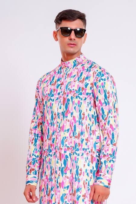 Studio Error White Cotton Satin Abstract Pattern Printed Kurta at Aza Fashions Studio Error_White Cotton Satin Abstract Pattern Printed Kurta _at_Aza_Fashions