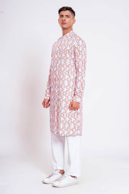 Studio Error White Cotton Satin Abstract Stripe Print Kurta at Aza Fashions Studio Error_White Cotton Satin Abstract Stripe Print Kurta _at_Aza_Fashions