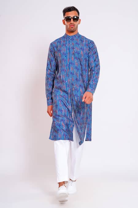 Studio Error Blue Cotton Satin Glitch Stripe Print Kurta Online at Aza Fashions Studio Error_Blue Cotton Satin Glitch Stripe Print Kurta _Online_at_Aza_Fashions
