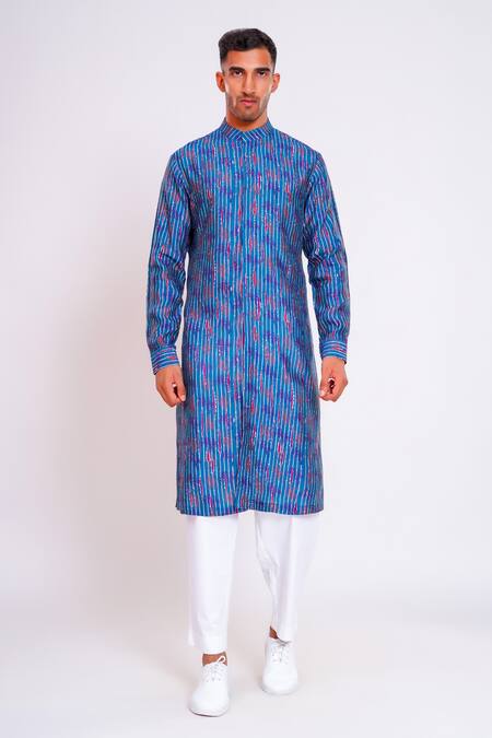 Studio Error Blue Cotton Satin Glitch Stripe Print Kurta at Aza Fashions Studio Error_Blue Cotton Satin Glitch Stripe Print Kurta _at_Aza_Fashions