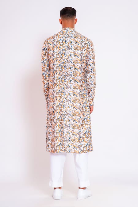 Shop Studio Error White Cotton, Silk Wavey Scribble Print Straight Kurta at Aza Fashions Shop_Studio Error_White Cotton, Silk Wavey Scribble Print Straight Kurta _at_Aza_Fashions