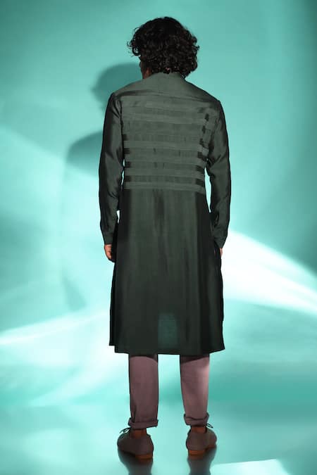 Shop Studio Error Green Cotton, Silk Track Cut-out Hem Pintuck Kurta at Aza Fashions Shop_Studio Error_Green Cotton, Silk Track Cut-out Hem Pintuck Kurta _at_Aza_Fashions