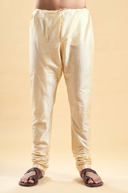 Arihant Rai Sinha_Cream Brocade, Silk Embroidery Floral Bundi And Kurta Set _Online_at_Aza_Fashions