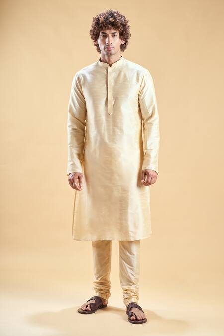 Buy_Arihant Rai Sinha_Cream Brocade, Silk Embroidery Floral Bundi And Kurta Set _Online_at_Aza_Fashions