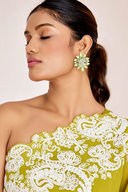 Suruchi Parakh Green Georgette Embroidery Paisley Neckline Tunic And Flared Pant Set at Aza Fashions Suruchi Parakh_Green Georgette Embroidery Paisley Neckline Tunic And Flared Pant Set _at_Aza_Fashions