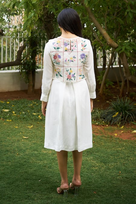 Purple Patch Daisy Plain Dress With Cape 