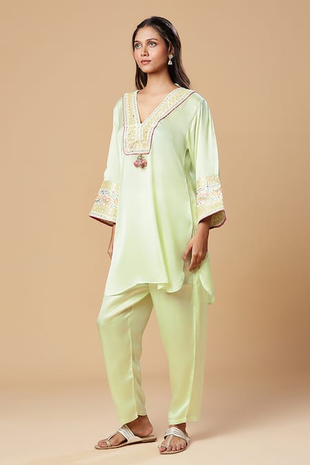 Spring Break_Green Cotton Satin Embroidery, Lace V-neck Yoke Kurta And Pant Set _at_Aza_Fashions