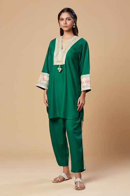 Spring Break Green Rayon Embroidery V-neck Neckline Kurta And Pant Set at Aza Fashions Spring Break_Green Rayon Embroidery V-neck Neckline Kurta And Pant Set_at_Aza_Fashions