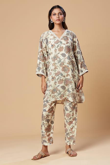 Spring Break Printed Lace Embroidered Kurta & Pant Set 