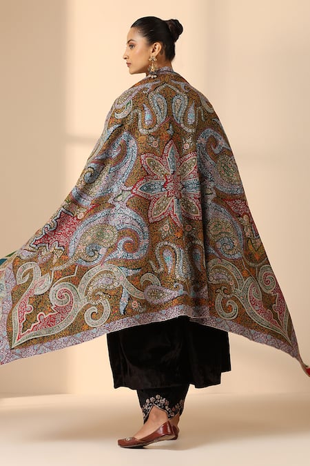 Shop Dusala Multi Color Andri Kalamkari Adda Work Shawl at Aza Fashions Shop_Dusala_Multi Color Andri Kalamkari Adda Work Shawl _at_Aza_Fashions