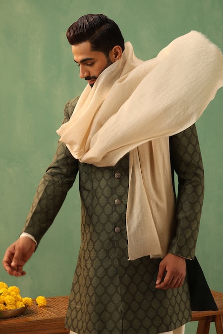 Dusala_Off White Shahid Pashmina Plain Shawl _Online_at_Aza_Fashions