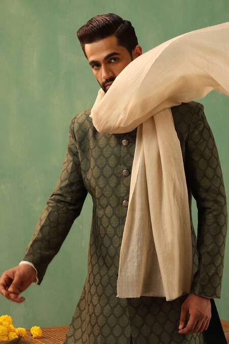 Buy_Dusala_Off White Shahid Pashmina Plain Stole _Online_at_Aza_Fashions