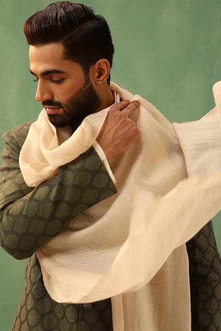 Shop_Dusala_Off White Shahid Cashmere Solid Stole _at_Aza_Fashions