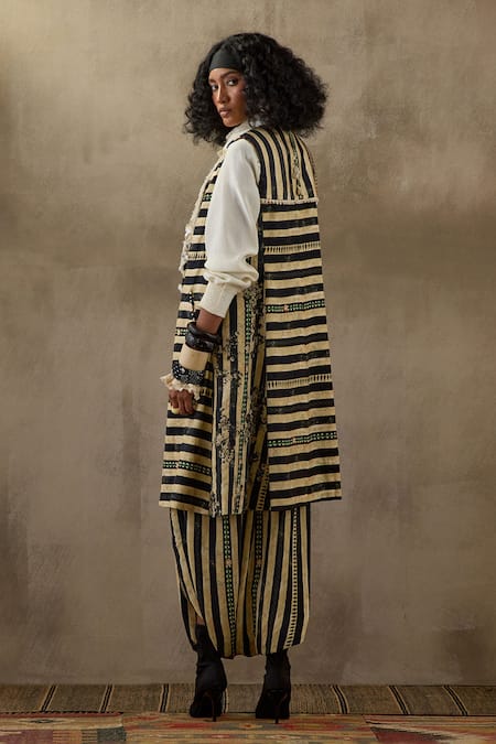 Shop Aseem Kapoor Black Satin, Twill, Silk, Hina Structured Stripe Print Jacket And Trouser Set at Aza Fashions Shop_Aseem Kapoor_Black Satin, Twill, Silk, Hina Structured Stripe Print Jacket And Trouser Set _at_Aza_Fashions