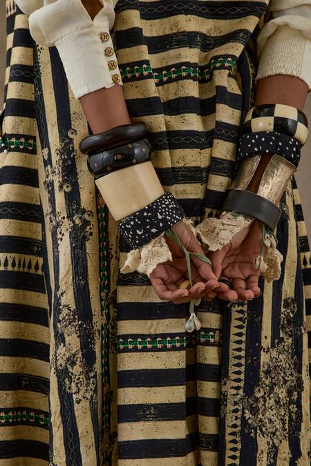 Aseem Kapoor Black Satin, Twill, Silk, Hina Structured Stripe Print Jacket And Trouser Set at Aza Fashions Aseem Kapoor_Black Satin, Twill, Silk, Hina Structured Stripe Print Jacket And Trouser Set _at_Aza_Fashions