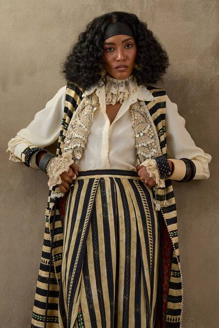 Buy Aseem Kapoor Black Satin, Twill, Silk, Hina Structured Stripe Print Jacket And Trouser Set Buy_Aseem Kapoor_Black Satin, Twill, Silk, Hina Structured Stripe Print Jacket And Trouser Set