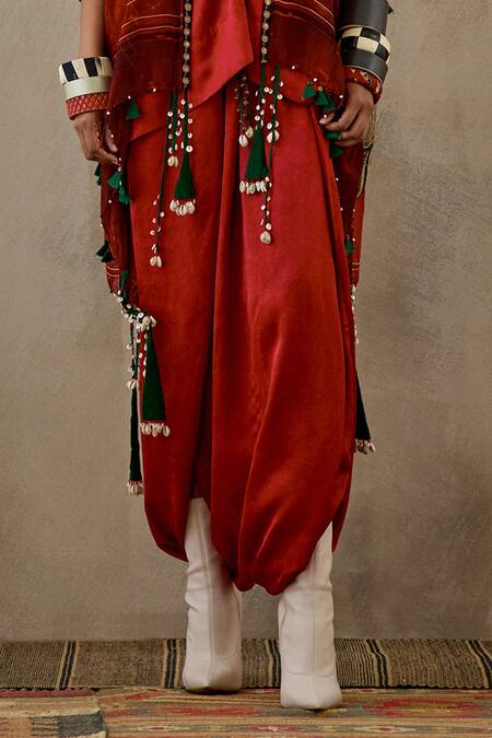 Aseem Kapoor Red Silk, Crepe Tassels, Lace, Veni Neckline Embroidered Kurta Set With Jacket Online at Aza Fashions Aseem Kapoor_Red Silk, Crepe Tassels, Lace, Veni Neckline Embroidered Kurta Set With Jacket _Online_at_Aza_Fashions