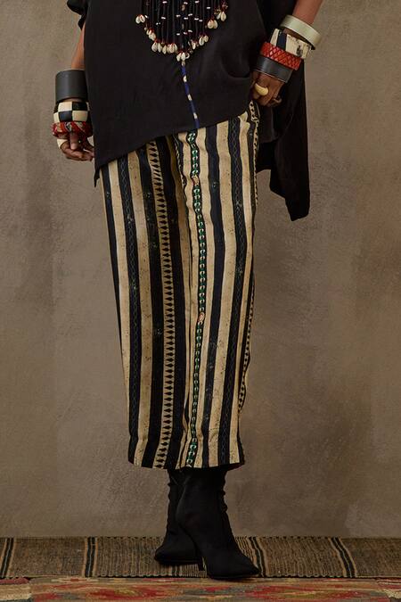 Aseem Kapoor Black Crepe Beads, Tassels, Crystals, Embroidery Thread Kurta And Trouser Set Online at Aza Fashions Aseem Kapoor_Black Crepe Beads, Tassels, Crystals, Embroidery Thread Kurta And Trouser Set _Online_at_Aza_Fashions