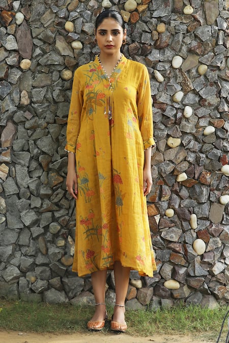 Buy_Label Kinjal Modi_Yellow Chanderi Embroidery V-neck Floral Bloom Print Dress_Online_at_Aza_Fashions