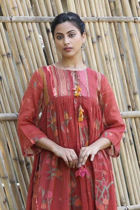 Buy_Label Kinjal Modi_Red Chanderi, Tissue Tassels Round Neck Flower Print Gathered Tunic With Pant _Online_at_Aza_Fashions