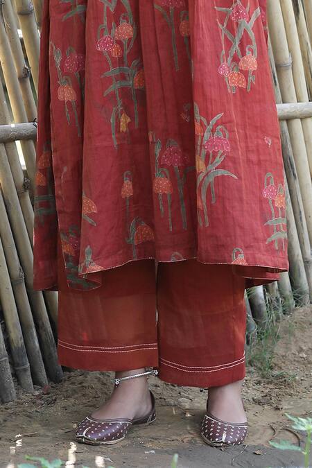 Label Kinjal Modi_Red Chanderi, Tissue Tassels Round Neck Flower Print Gathered Tunic With Pant _at_Aza_Fashions